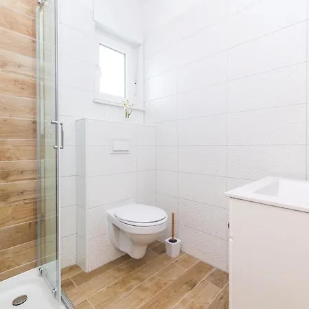 Casa vacanze Cozy In With Wifi Traù