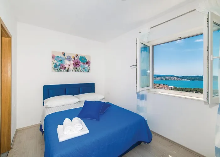 Hébergement de vacances Cozy In With Wifi Trogir