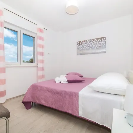 Cozy In With Wifi Holiday home Trogir