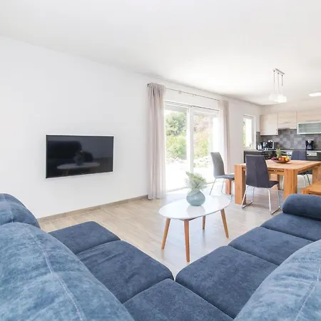 Cozy In With Wifi Holiday home