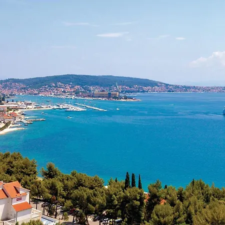 Prázdninový dům Cozy In With Wifi Trogir