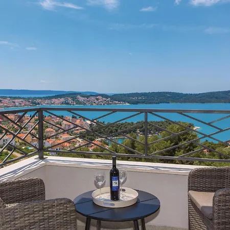 Cozy In With Wifi Holiday home Trogir